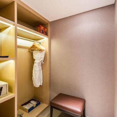 Beijing Ruyi Business Hotel Екстер'єр фото
