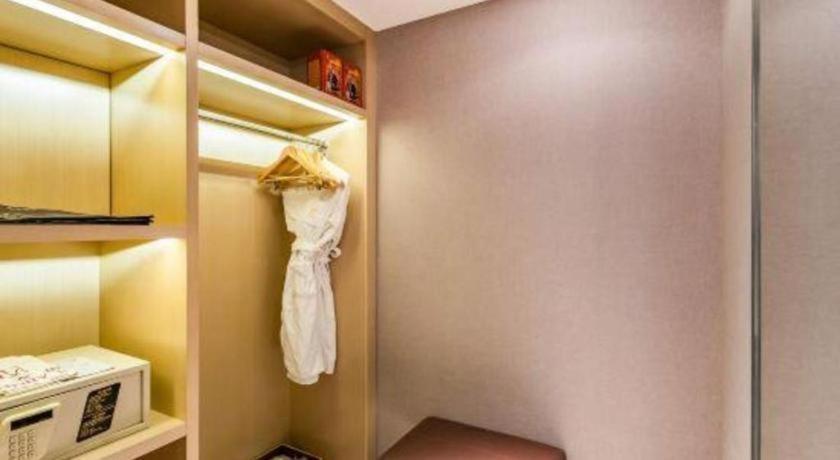 Beijing Ruyi Business Hotel Екстер'єр фото